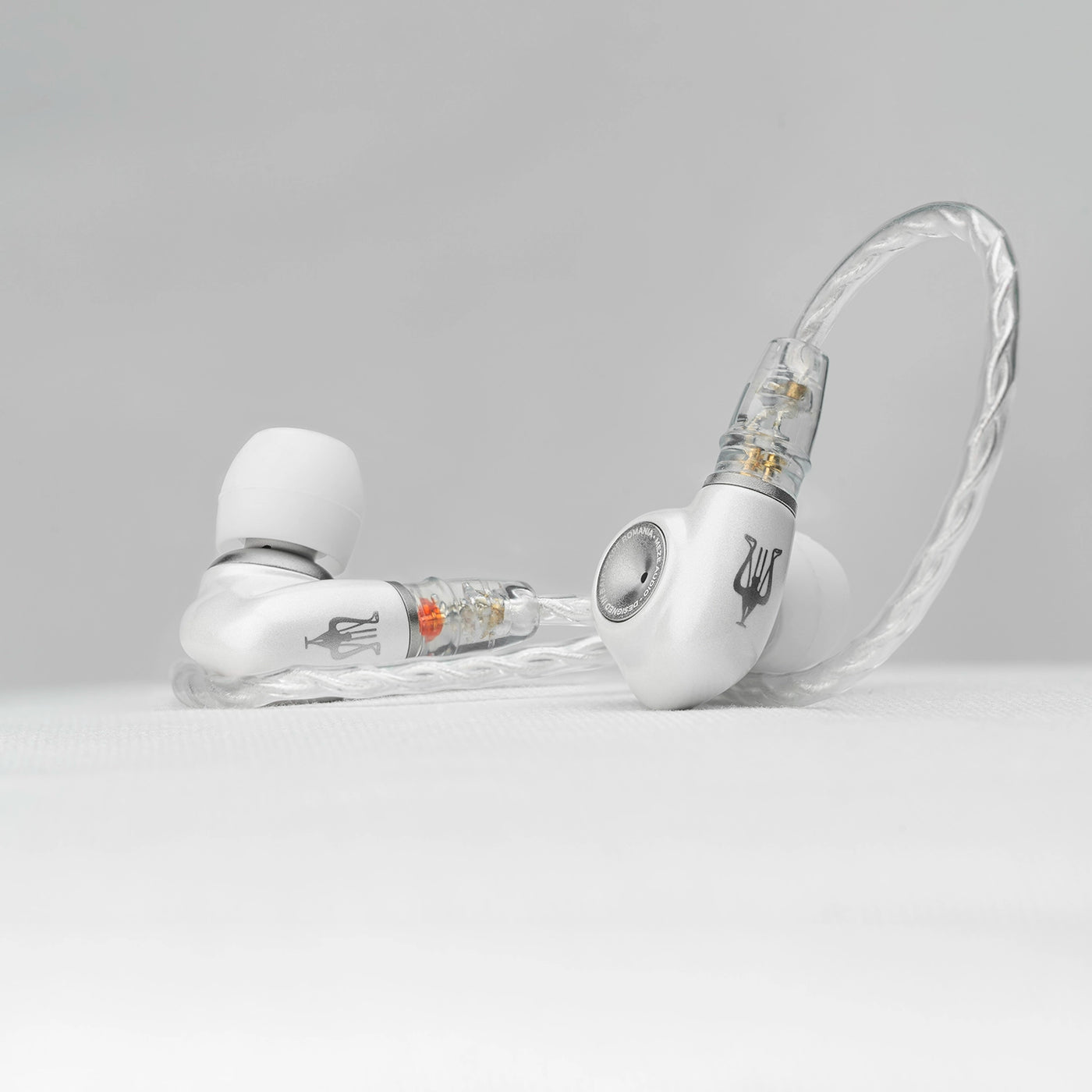 elise-audio-Meze-Audio-Alba-