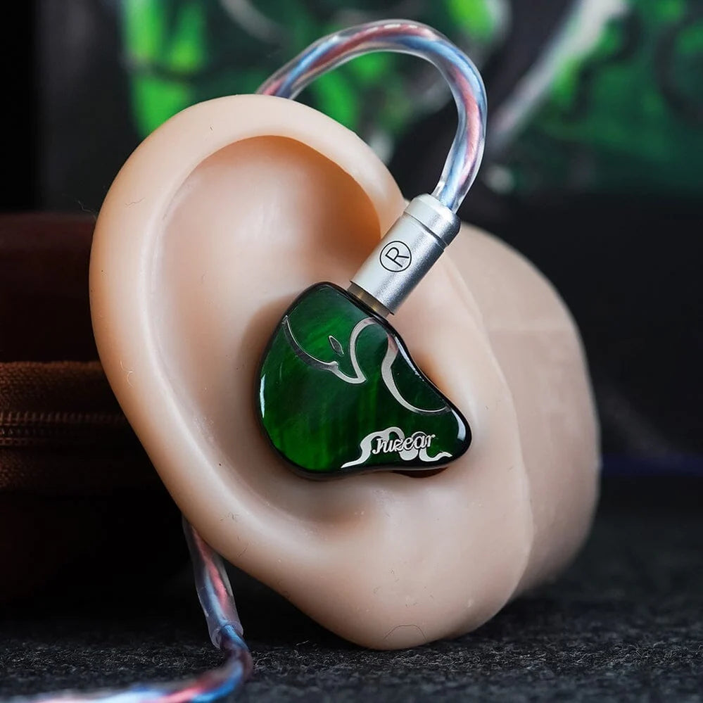 JUZEAR x Z Reviews Defiant JUZEAR x Z Reviews Defiant